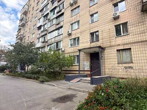 квартира за адресою Копилівська вул., 65
