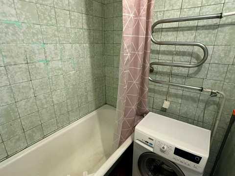 квартира за адресою Копилівська вул., 65