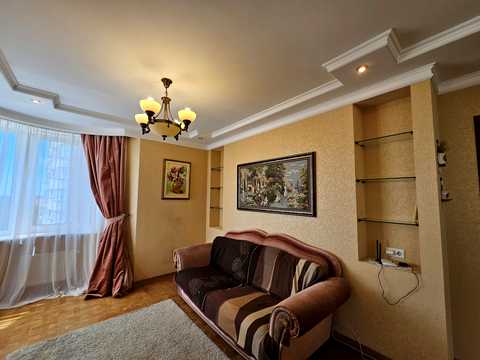 квартира за адресою Верховинна вул., 35