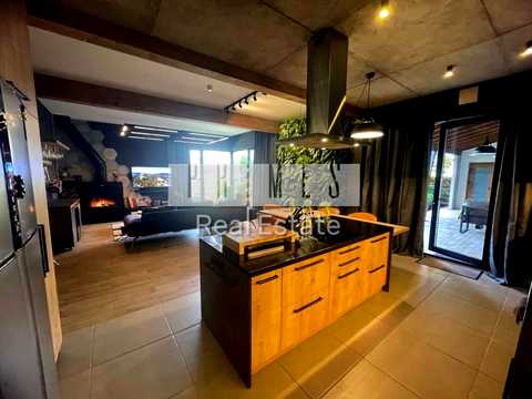 будинок за адресою Золоті Джерела вул.