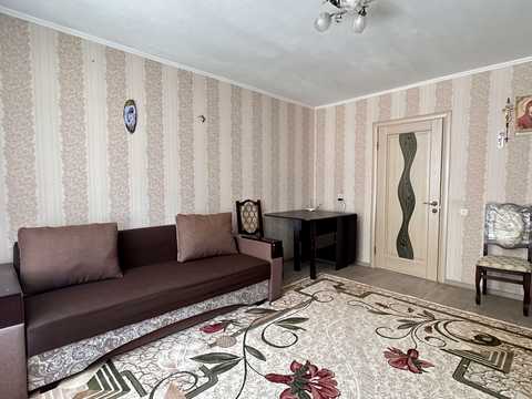 квартира за адресою Миколи Міхновського вул., 12/1