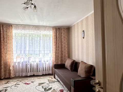 квартира за адресою Миколи Міхновського вул., 12/1