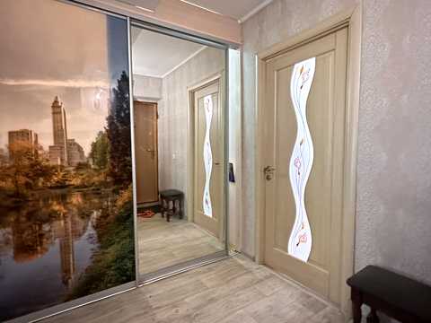 квартира за адресою Миколи Міхновського вул., 12/1