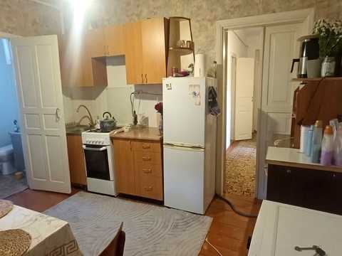 будинок за адресою Соборна вул. (Леніна), 75