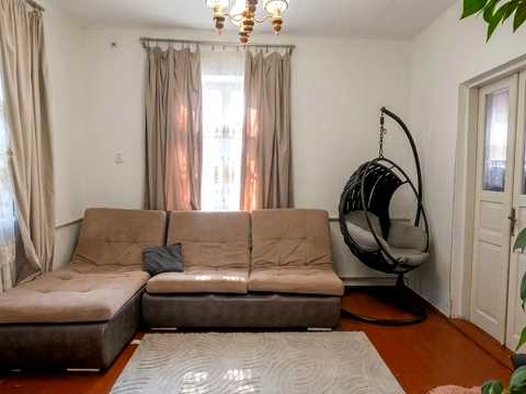 будинок за адресою Соборна вул. (Леніна), 75