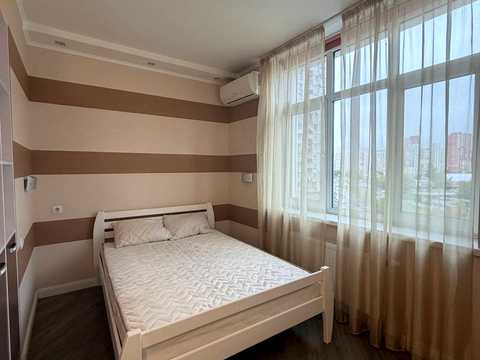 квартира за адресою Київ, Анни Ахматової вул., 22