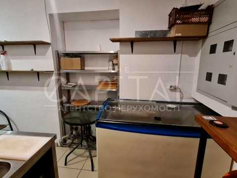 комерційна за адресою Михайла Величка вул., 3