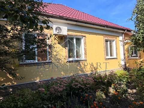будинок за адресою Новий Биків, Коцюбинського, 5