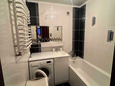 квартира за адресою Коновальця вул., 5