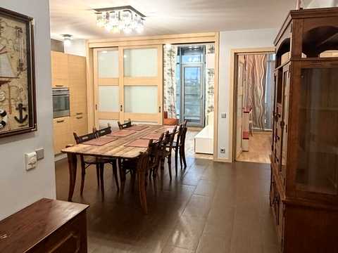 квартира за адресою Раїси Окіпної вул., 18