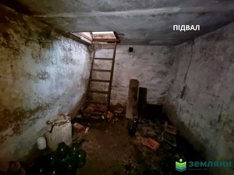 ділянка за адресою с. Підлужжя, 