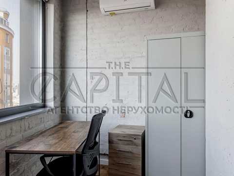 комерційна за адресою Антоновича вул. (Горького), 74