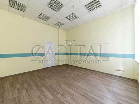 комерційна за адресою Золотоустівська вул., 2/4