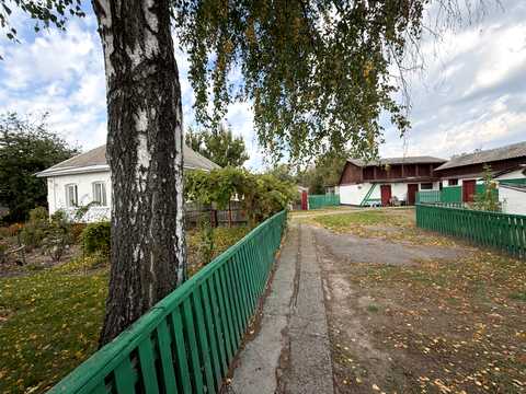 будинок за адресою Незалежності вул. (Гагаріна)