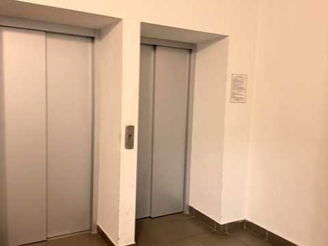 комерційна за адресою Академіка Андрія Сахарова вул. (Суворова), 26
