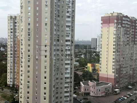 квартира за адресою Софії Русової вул., 7