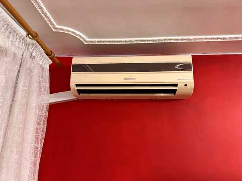 квартира по адресу Ивана Пулюя ул., 12