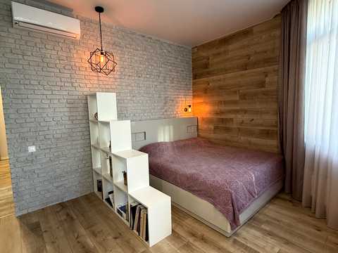 квартира за адресою Італійський бульв., 1-Б