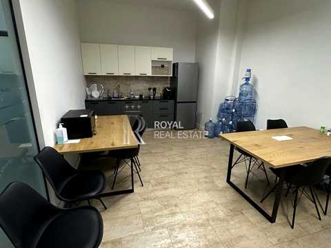 коммерческая по адресу Михаила Максимовича ул. (Онуфрія Трутенка), 7-Б
