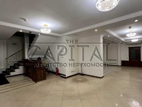 комерційна за адресою Володимирська вул., 63 А
