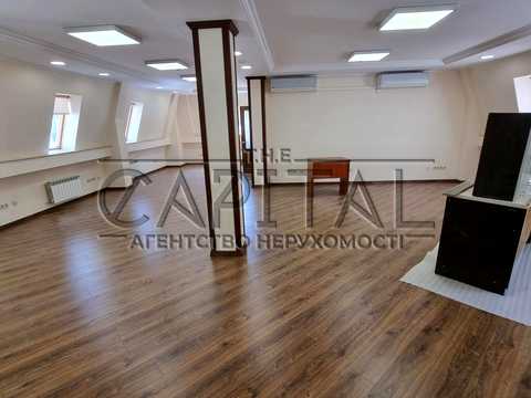 комерційна за адресою Володимирська вул., 63 А