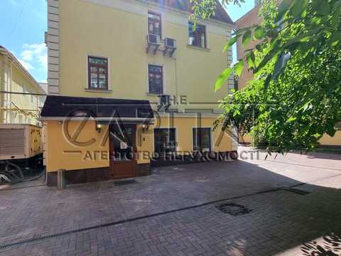 комерційна за адресою Володимирська вул., 63 А