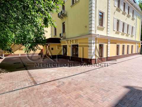 комерційна за адресою Володимирська вул., 63 А