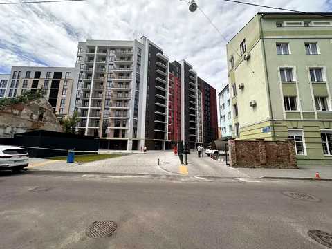 комерційна за адресою Лемківська вул., 11-В