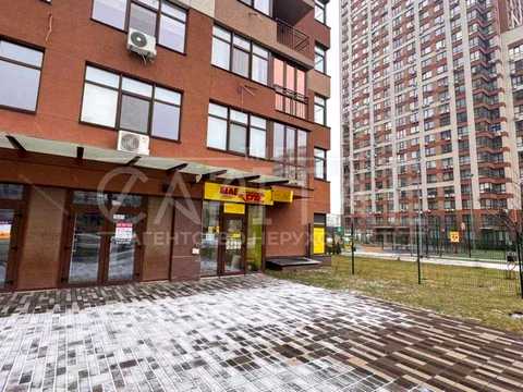 комерційна за адресою Європейського Союзу просп. (Правди), 43