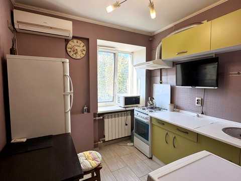 квартира за адресою Оріхуватська вул. (Бурмистенка), 6к1
