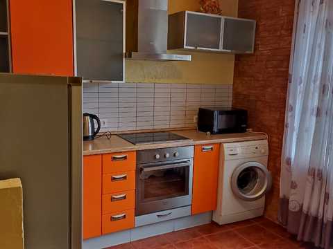 квартира за адресою Радунська вул., 1/10