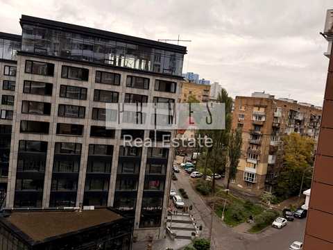 квартира по адресу Академика Филатова ул., 2/1