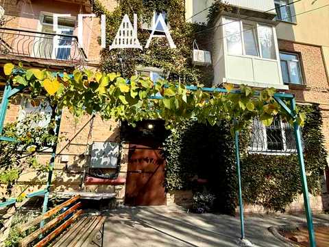 квартира за адресою Театральна вул. (Леніна), 16