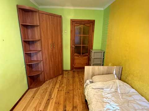 квартира за адресою Високовольтна вул., 8
