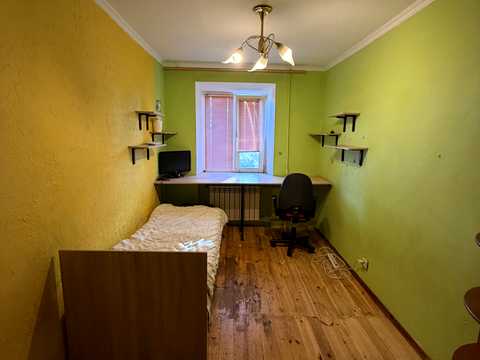 квартира за адресою Високовольтна вул., 8