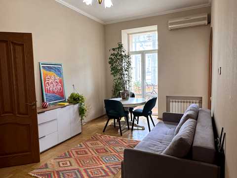 квартира по адресу Межигорская ул., 32-А