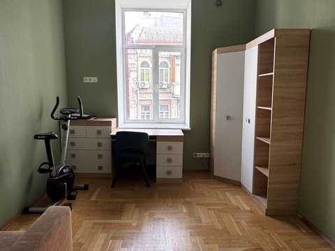 квартира по адресу Межигорская ул., 32-А
