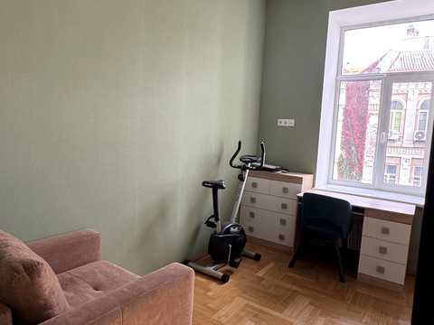 квартира по адресу Межигорская ул., 32-А