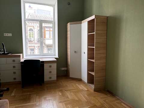квартира по адресу Межигорская ул., 32-А