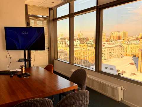 комерційна за адресою Богдана Хмельницького вул., 19/21