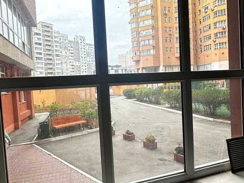 комерційна за адресою Олександра Мишуги вул., 2