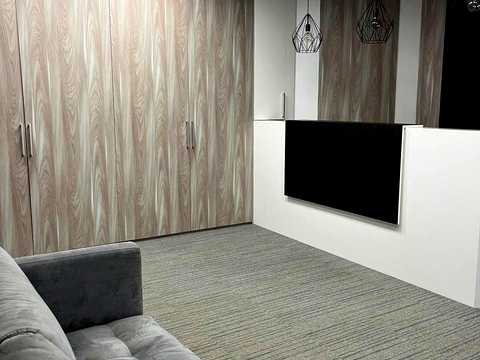 комерційна за адресою Болсуновська вул. (Сергія Струтинського), 13/15