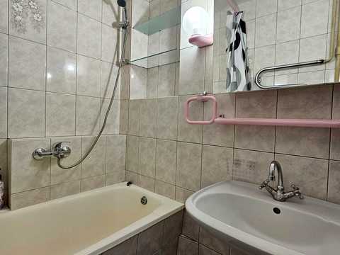 квартира за адресою Василя Тютюнника вул. (Анрі Барбюса), 22-26