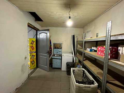 коммерческая по адресу Шкільна, 10
