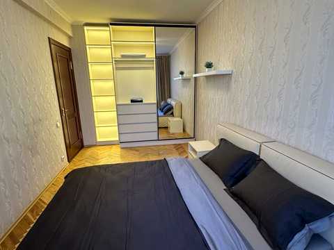 квартира за адресою Велика Васильківська вул. (Червоноармійська), 132