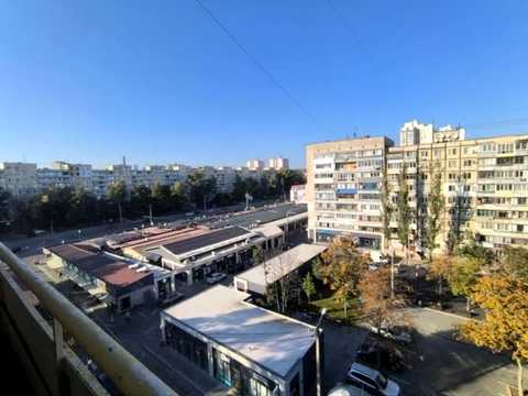 квартира за адресою Героїв просп., 11