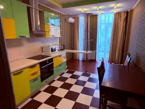 квартира за адресою Регенераторна вул., 4 к3