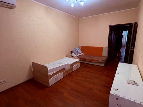 квартира за адресою Регенераторна вул., 4 к3