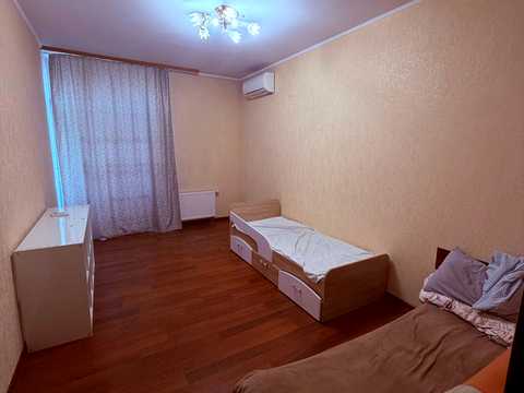 квартира за адресою Регенераторна вул., 4 к3
