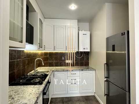 квартира за адресою Карла Мікльоша вул., 20-Б